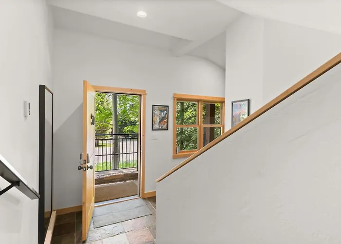 Rmr: Moose Creek 28 Townhome In *
